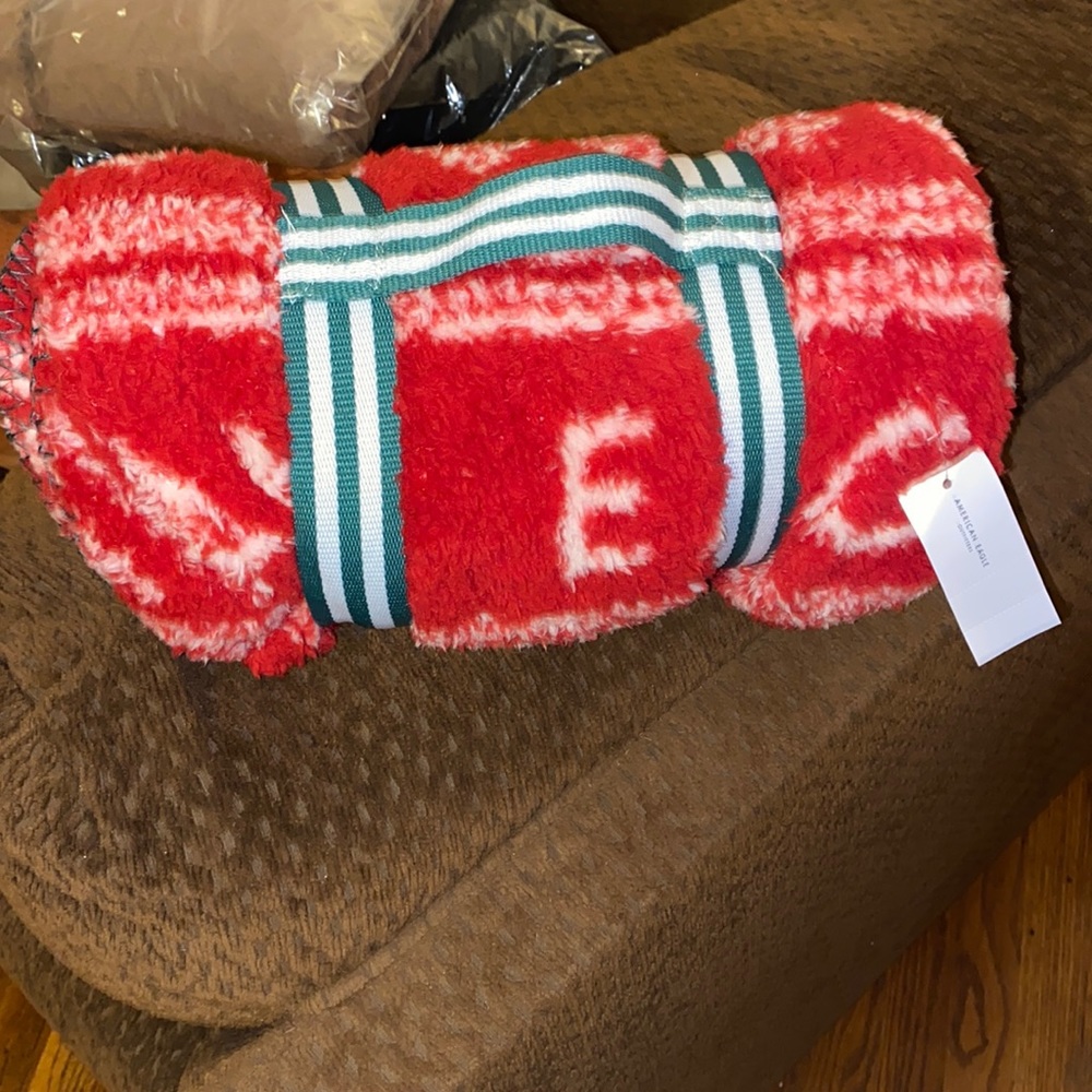 American Eagle throw blanket